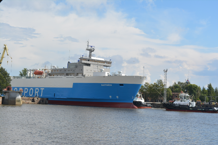 Паром калининград