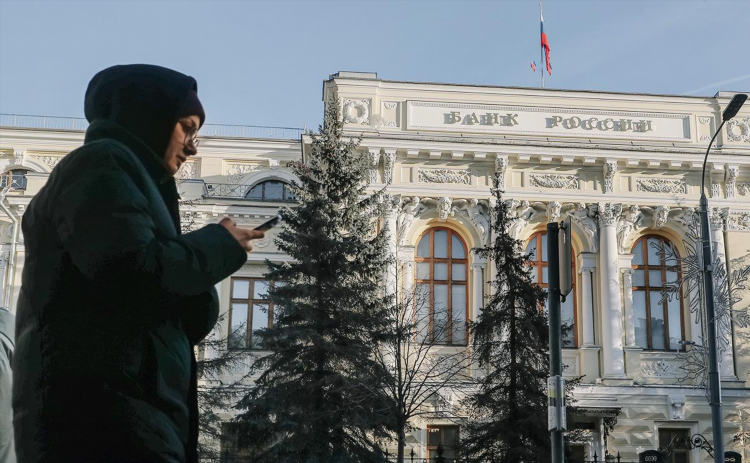 Совкомбанк калининград телефон оператора бесплатный